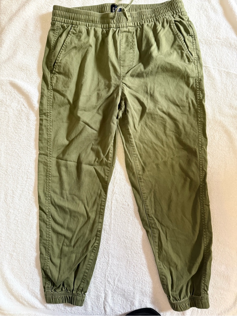 Medium women’s GAP jogger Olive Green Pants